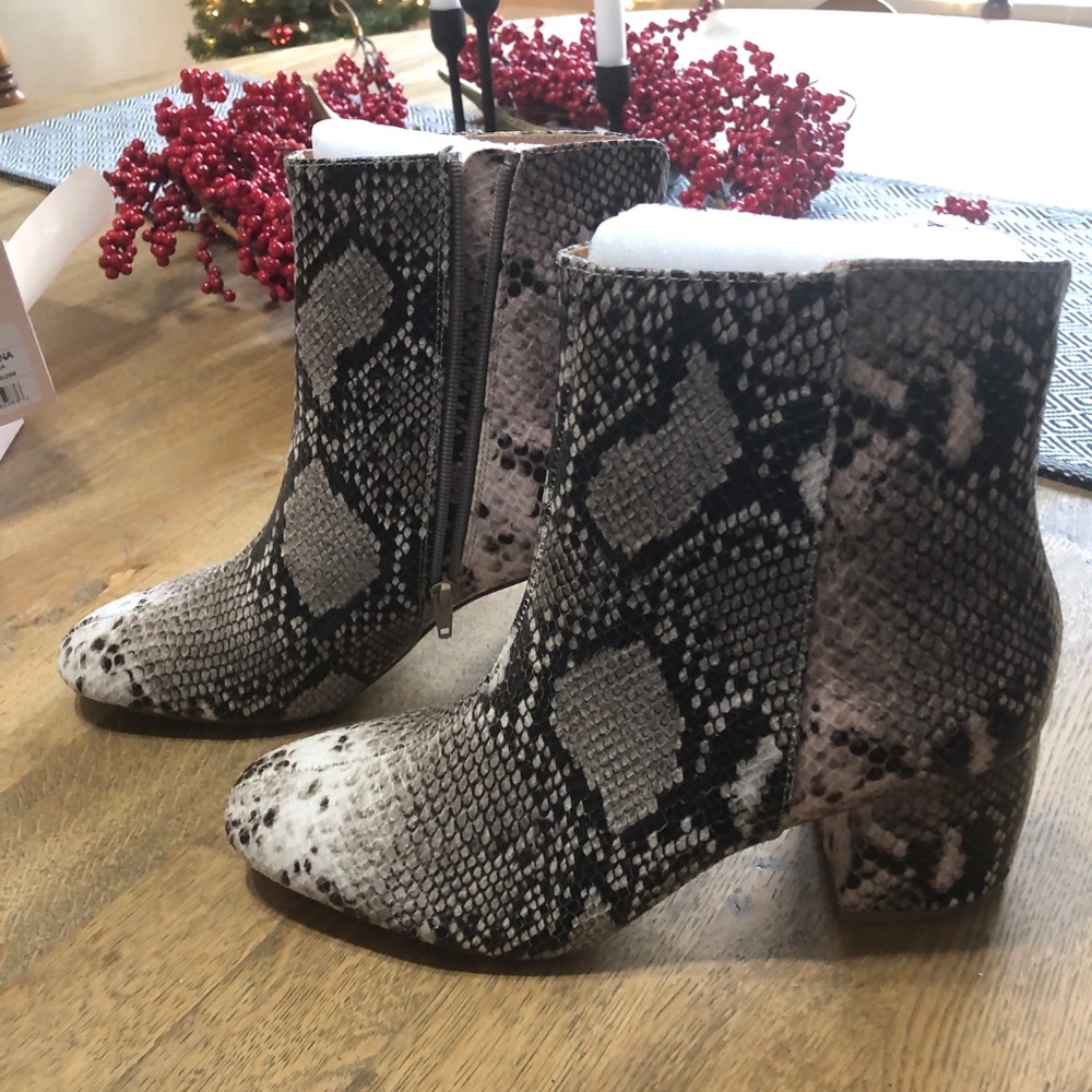 Snakeskin Chinese Laundry Booties - Picture 1 of 7